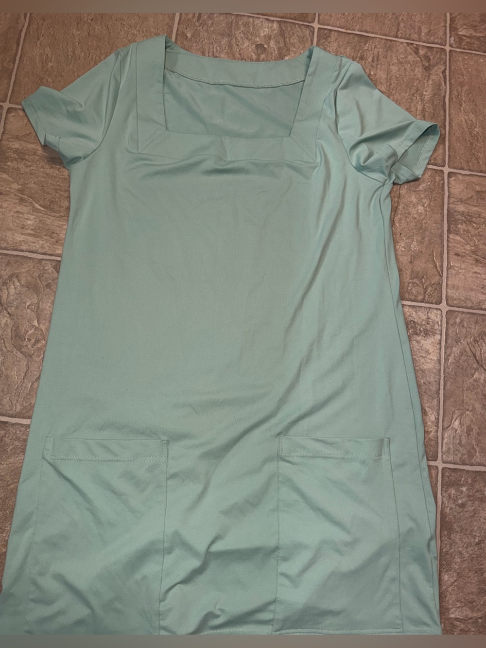 Light Green Women's Lightweight Dress - Classic Pocket Design- NWOT